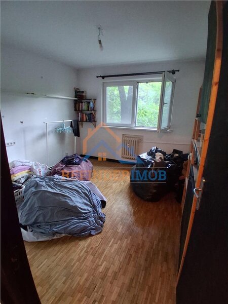 Drumul Taberei Apartament 4 camere  86 mp / Metrou / Tramvaiul 41